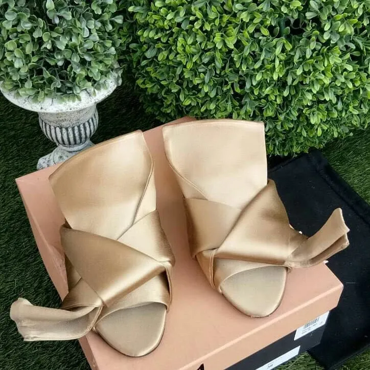 Knot Sandals