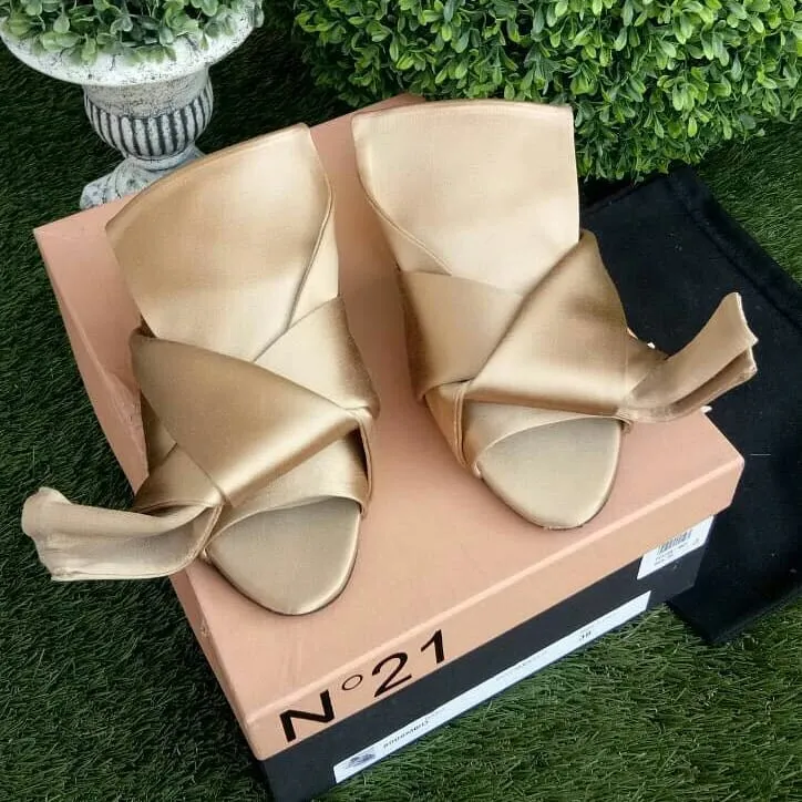 Knot Sandals