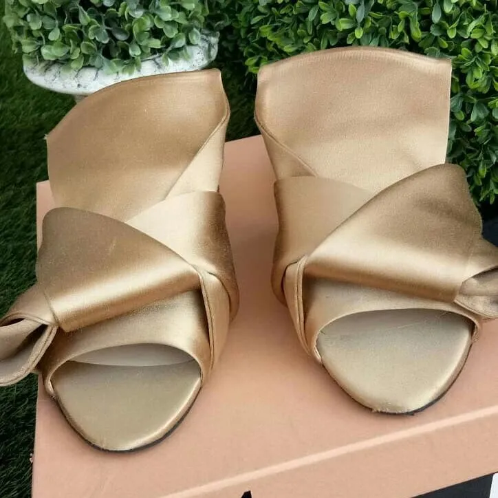 Knot Sandals