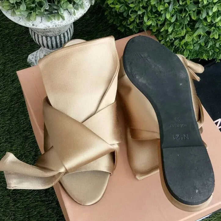 Knot Sandals
