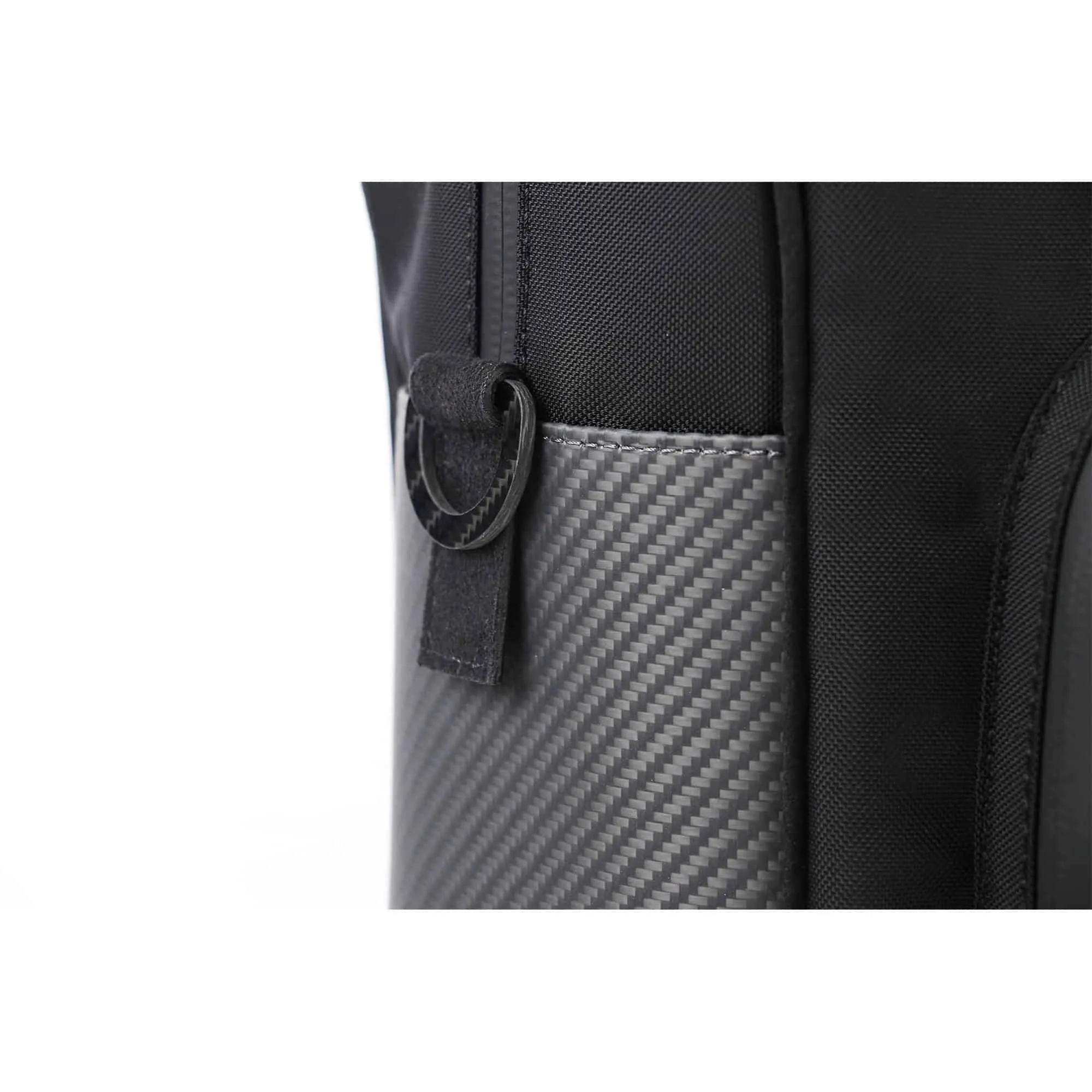 Surcloud travel bag in Carbon Fiber and Alcantara®