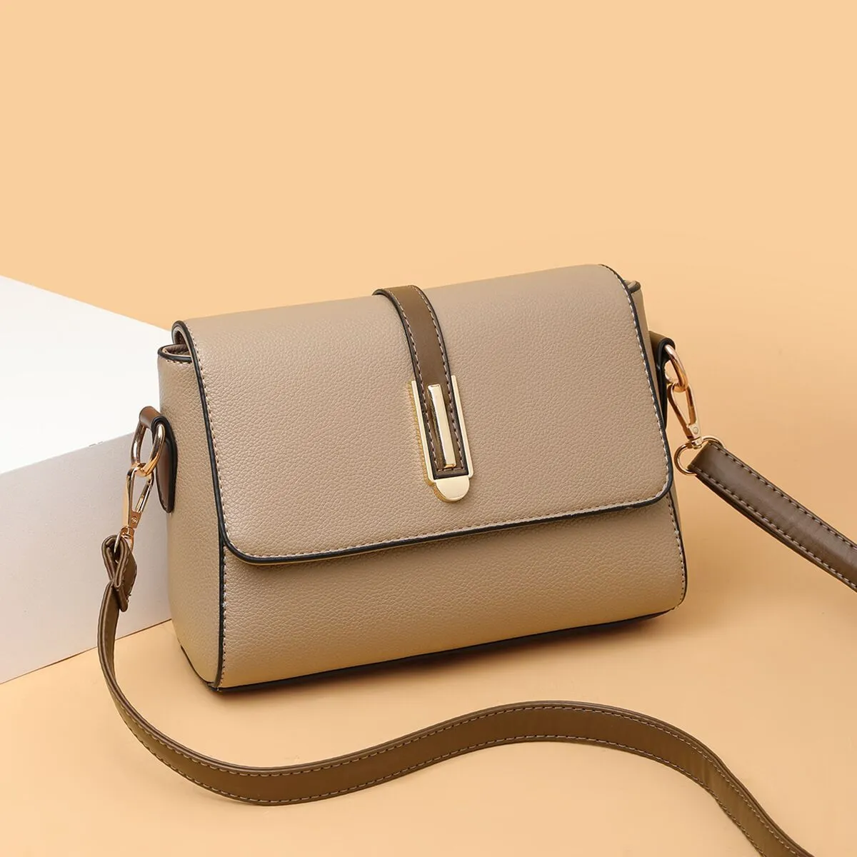 Wholesale High-end Shoulder and Crossbody Small Square Bag